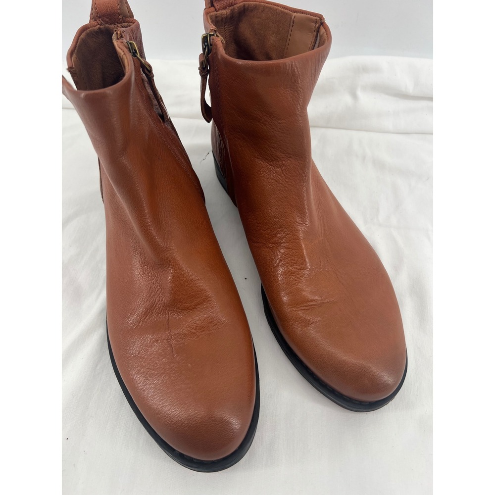 Franco Sarto Brown Leather Ankle Boots Side Zip Flat Heel Women's Size 9